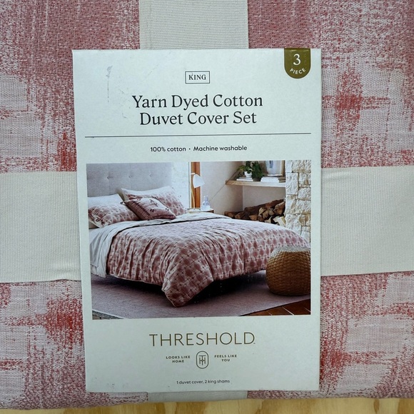 Threshold King Yarn Dye Ikat Duvet Cover and Sham Set Ivory/Mauve Cotton Slub - Picture 8 of 11
